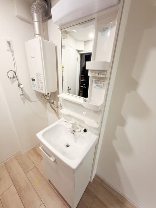 Room image 9
