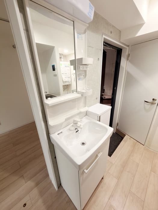 Room image 11