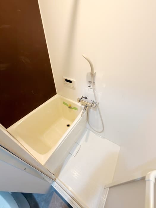 Room image 12