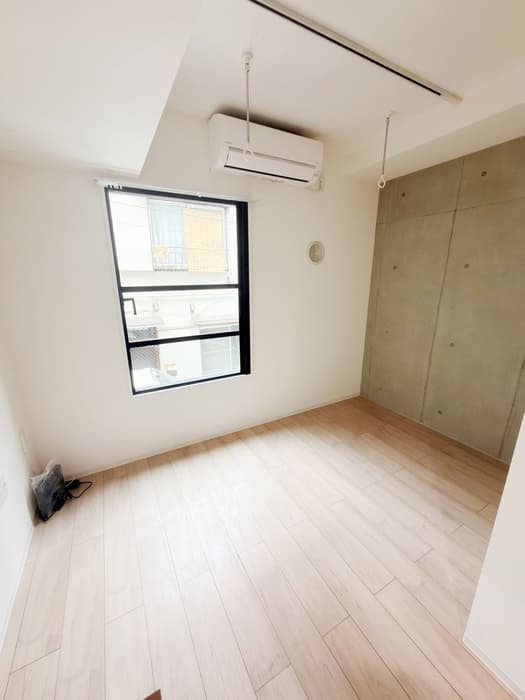 Room image 13