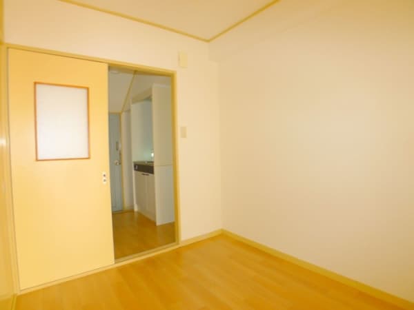 Room image 10