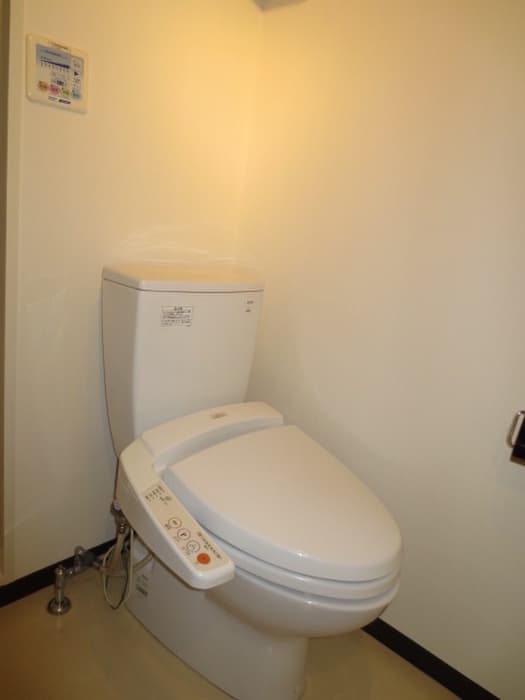 Room image 8