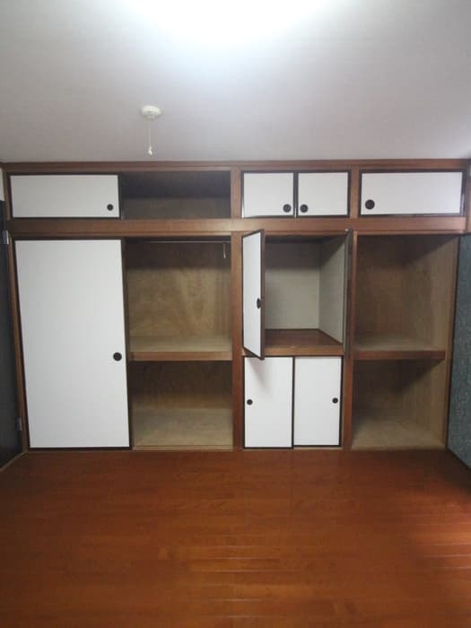 Room image 13