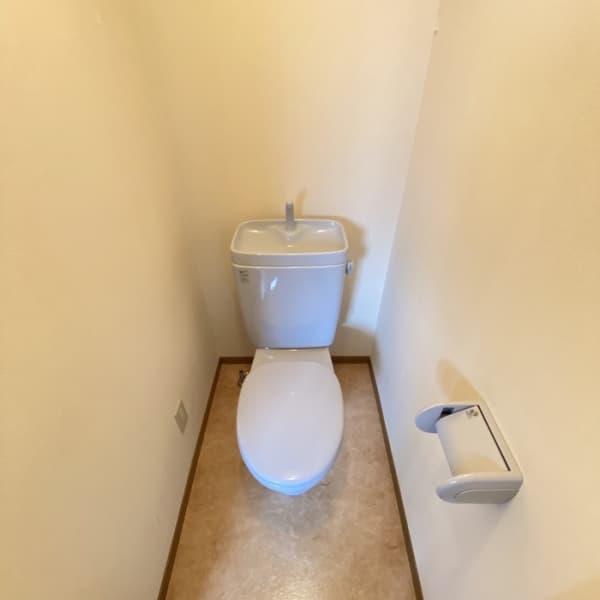 Room image 11