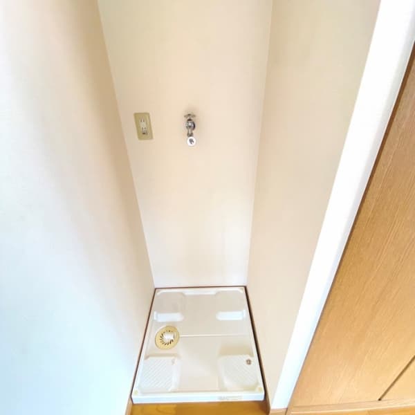 Room image 12