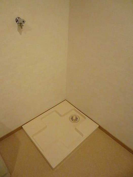 Room image 13