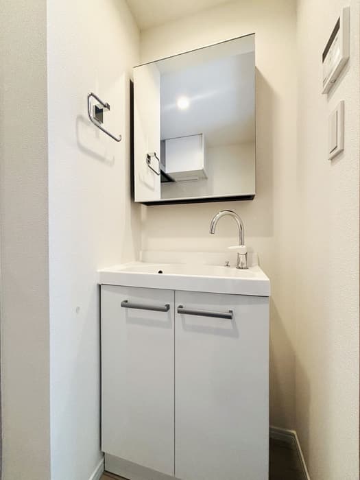 Room image 11