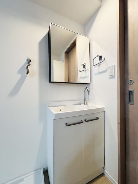 Room image 12