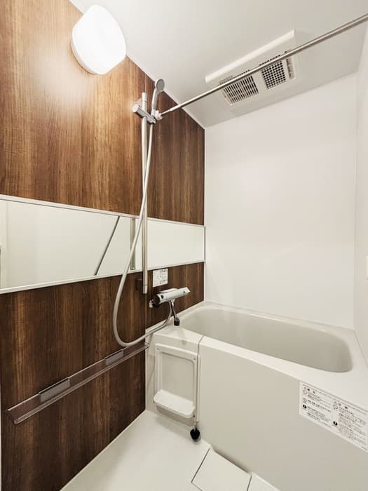 Room image 13