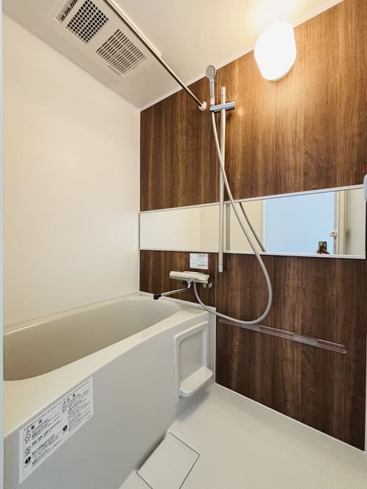 Room image 13