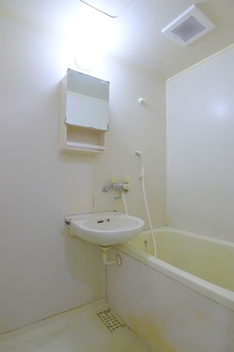 Room image 11