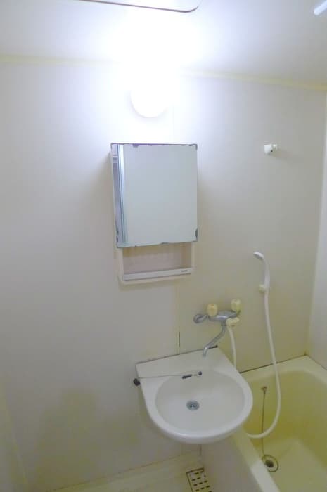 Room image 12