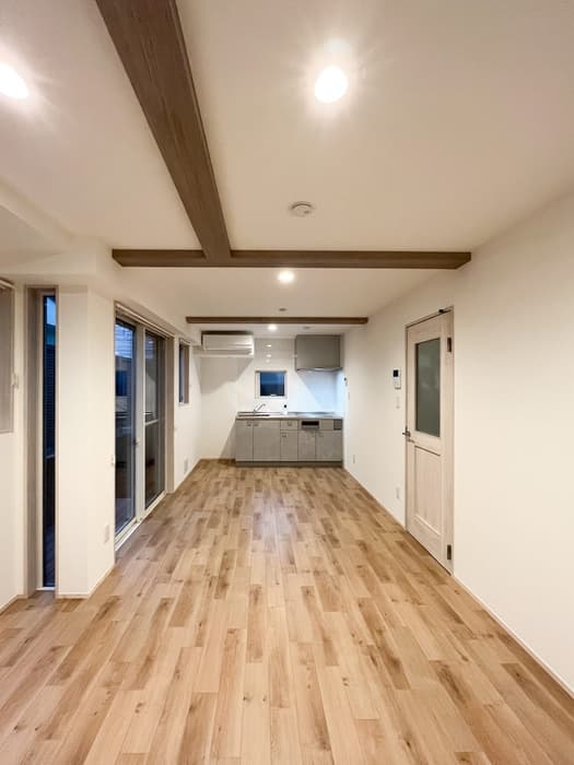 Room image 10