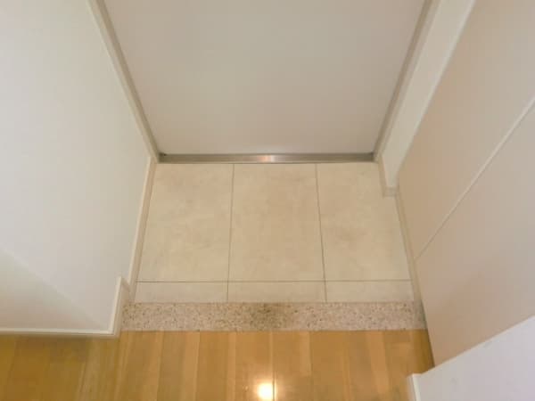 Room image 14