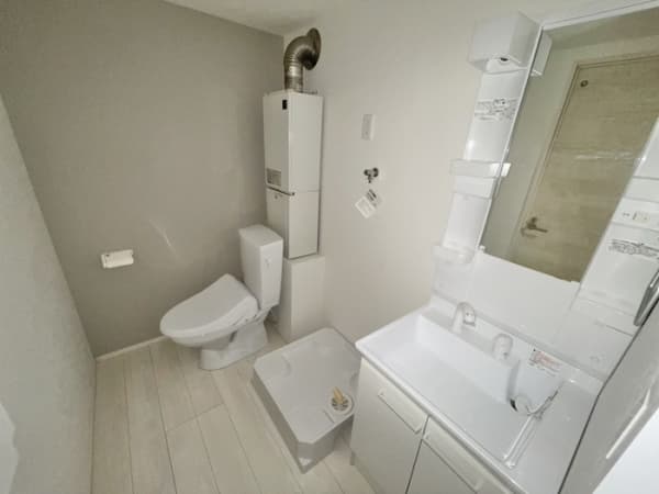 Room image 11