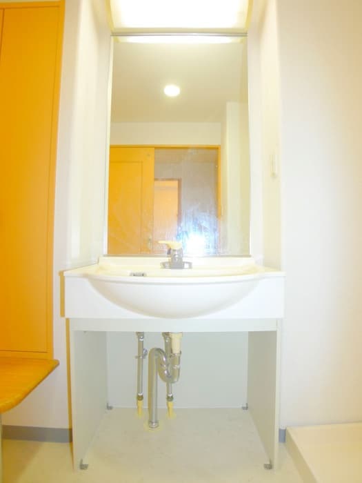 Room image 12
