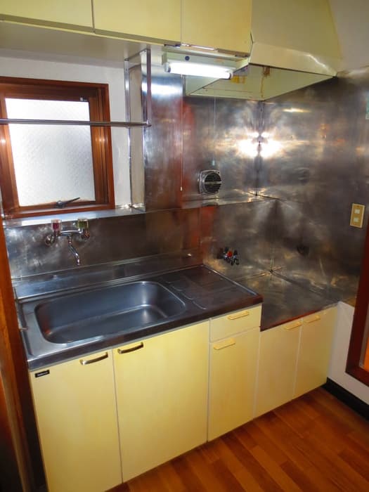 Room image 8