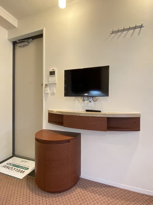 Room image 8