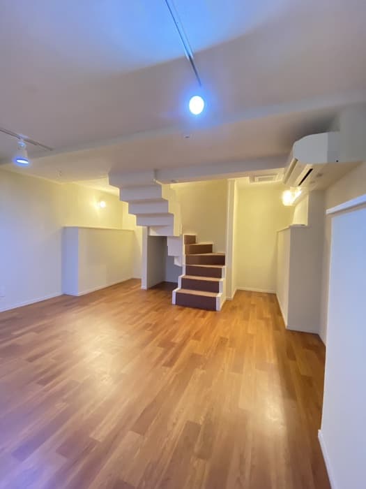 Room image 10