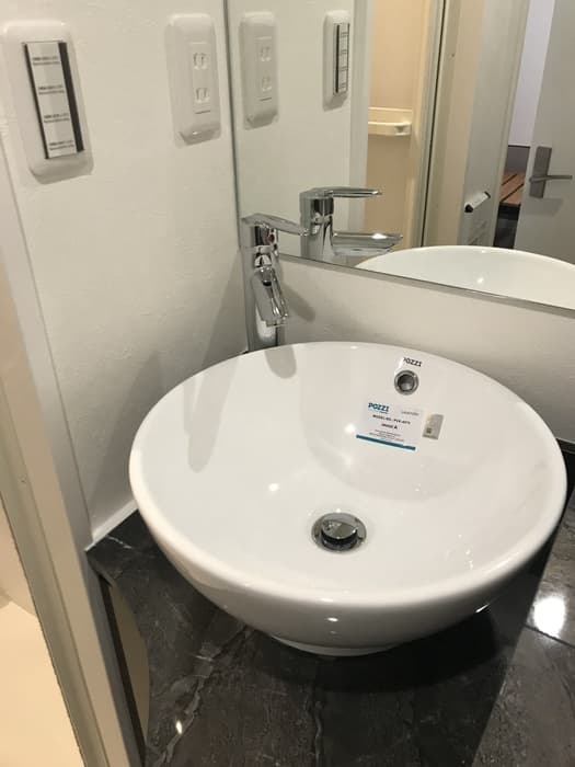 Room image 11