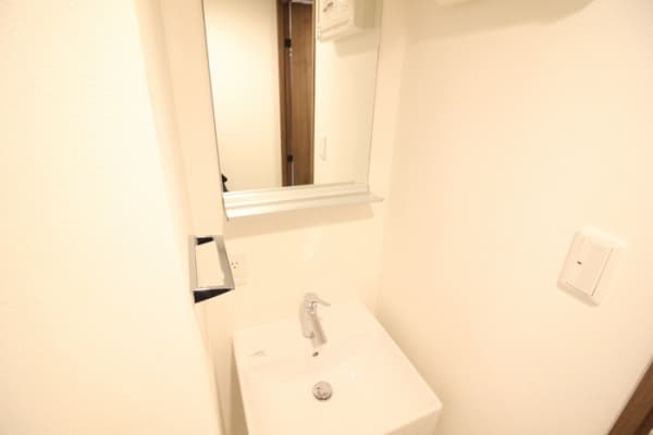 Room image 11