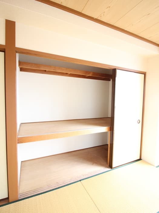 Room image 13