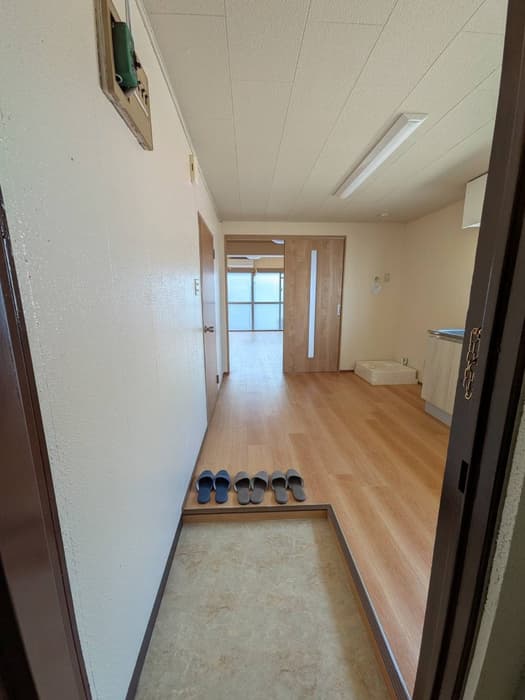 Room image 11