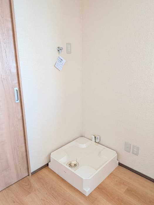 Room image 13