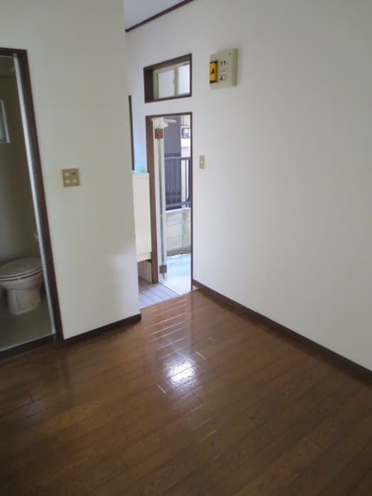 Room image 11