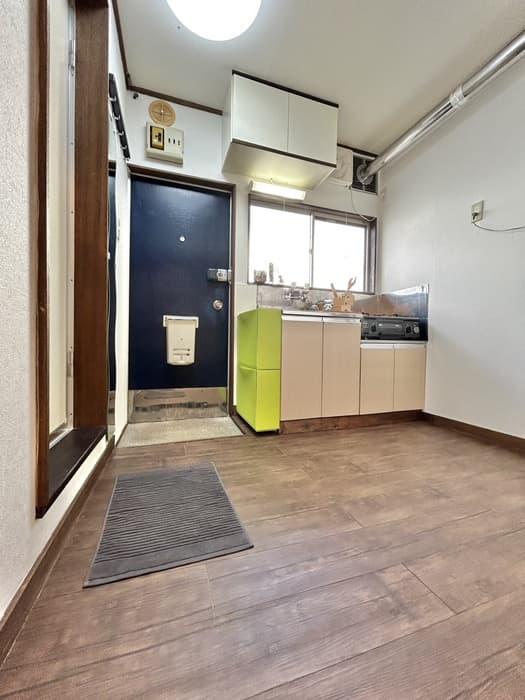 Room image 8