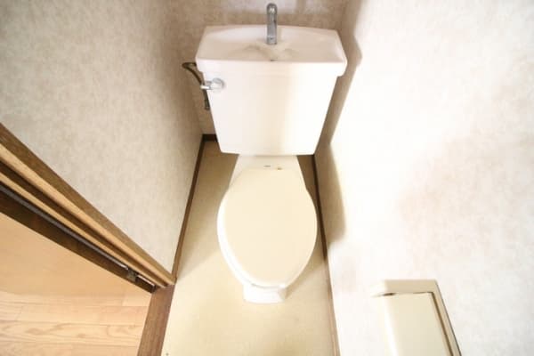 Room image 8