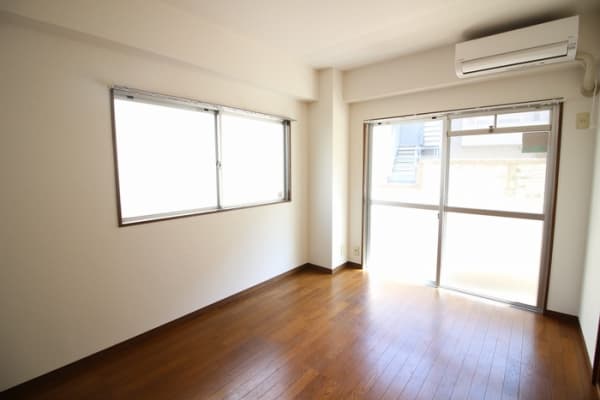 Room image 13