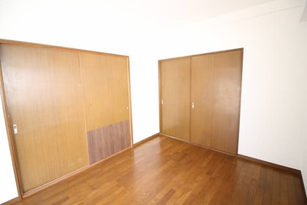 Room image 14