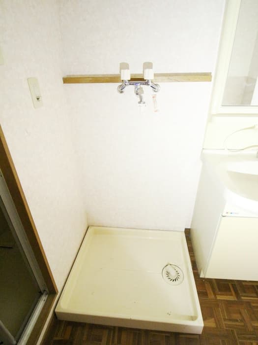 Room image 12