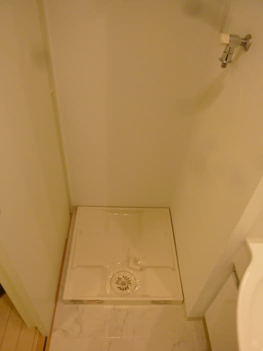 Room image 12