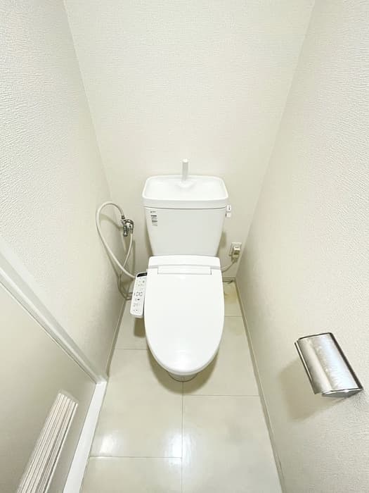 Room image 8