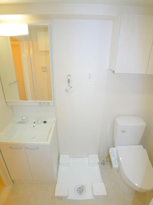 Room image 13