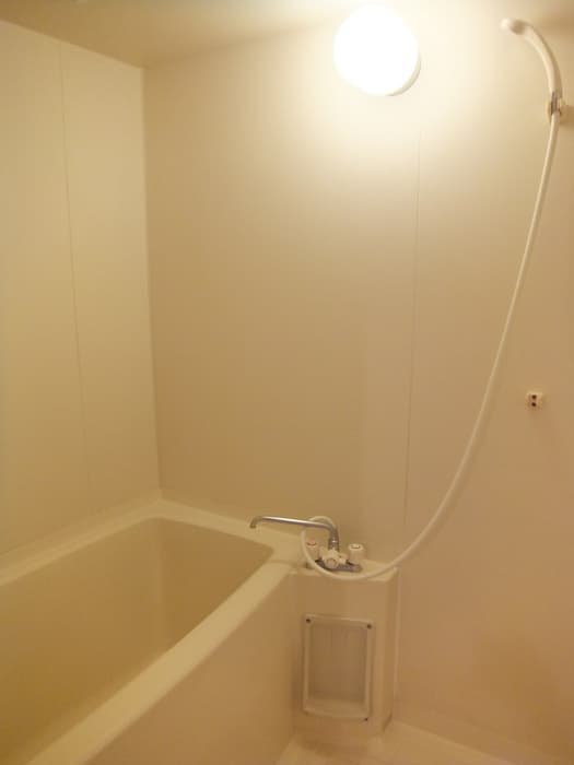 Room image 10
