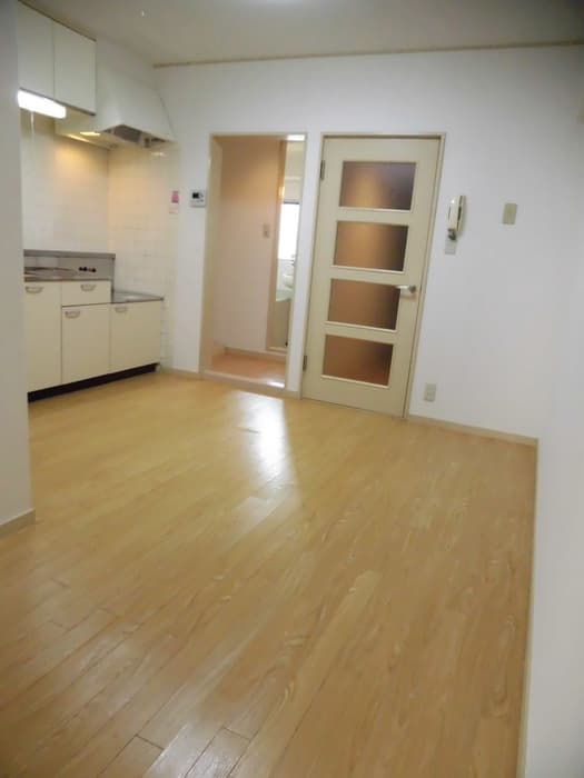 Room image 13