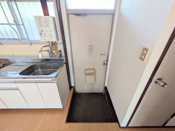 Room image 12
