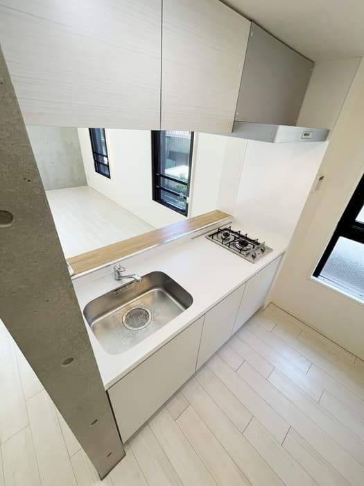 Room image 10