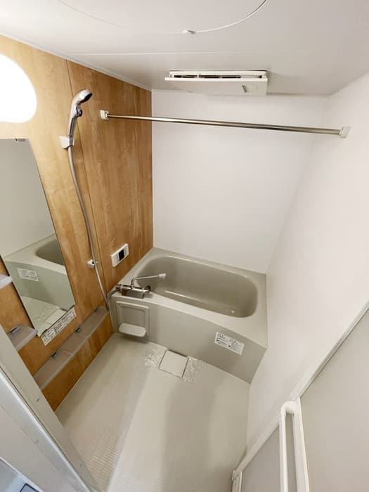 Room image 11