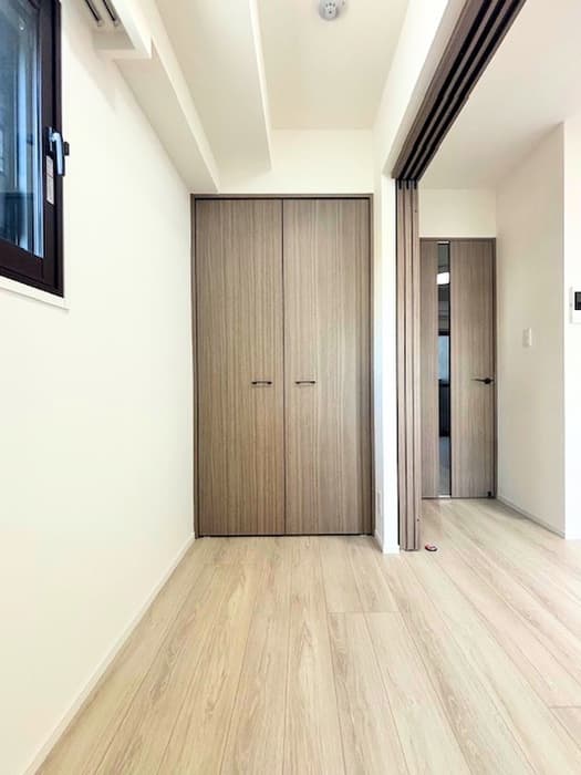 Room image 11