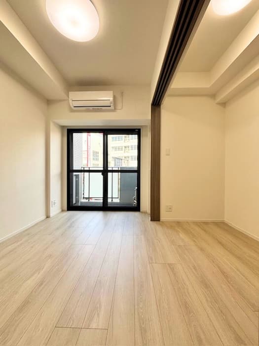 Room image 11