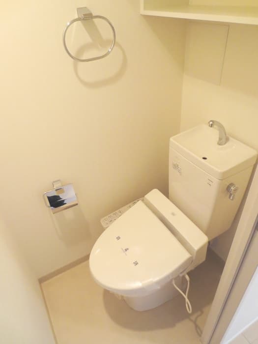 Room image 11