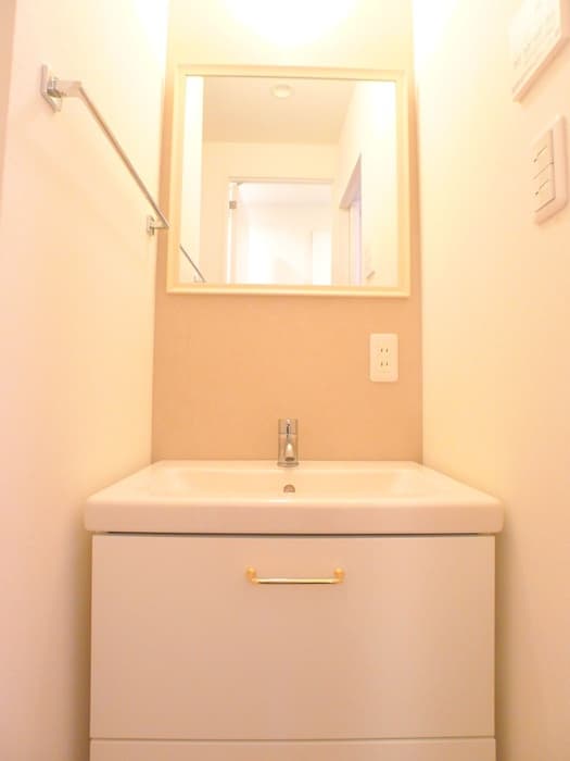 Room image 12