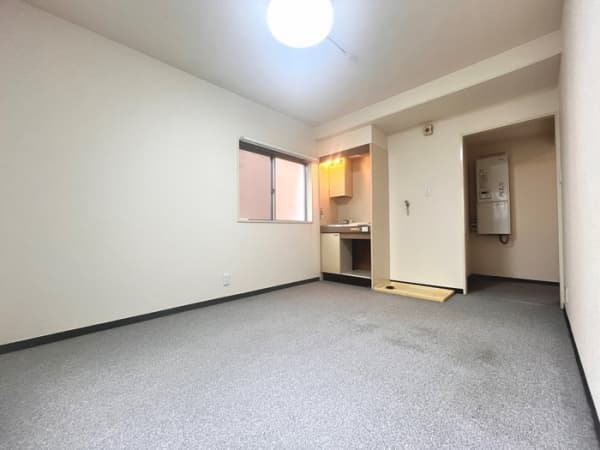 Room image 9