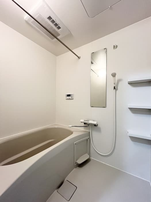 Room image 9