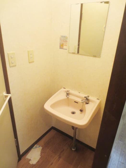 Room image 10