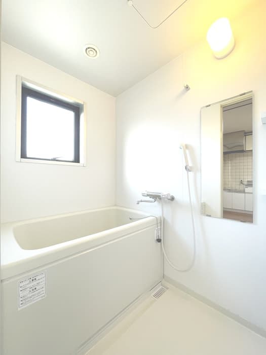 Room image 12